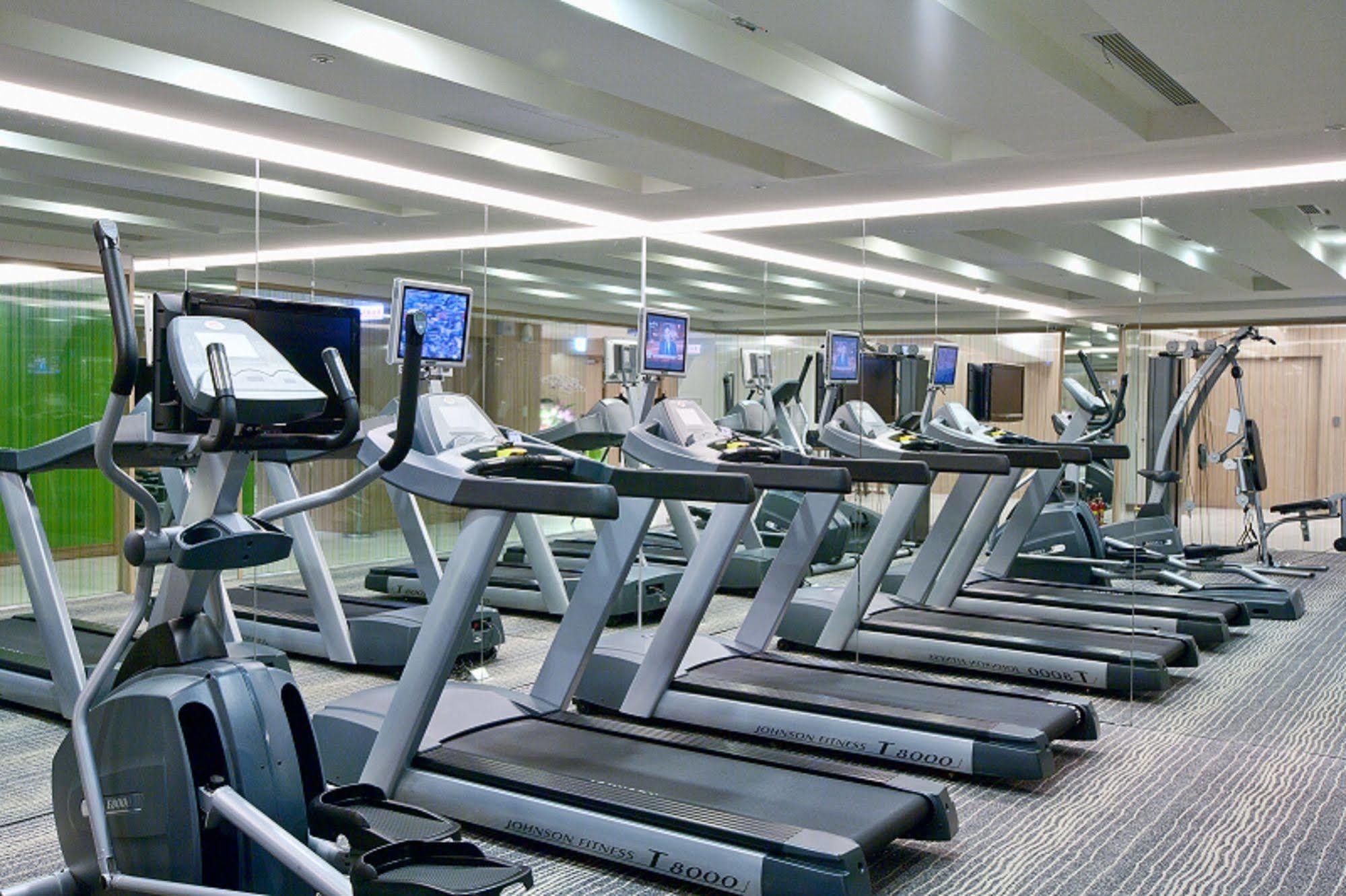 Fullon Hotel גאושיונג מראה חיצוני תמונה